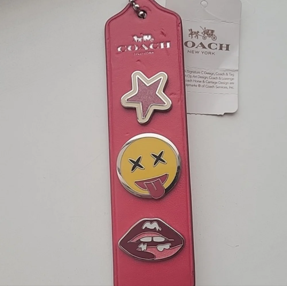 Coach Varsity Classic Pin Set - Picture 3 of 8